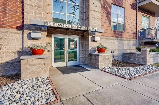 Building Photo - 1700 Emerson St