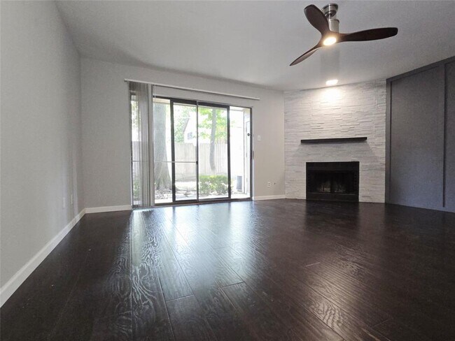 Building Photo - 14911 Wunderlich Dr