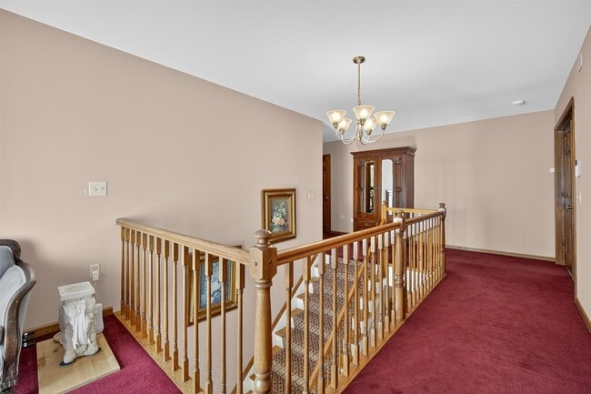 Building Photo - 92 Brook Hollow Dr