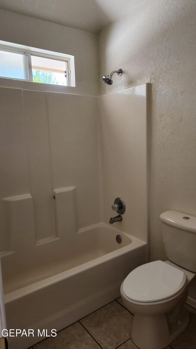 Building Photo - 12565 Tierra Norte Rd