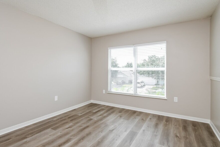 Building Photo - 3034 Elbib Dr