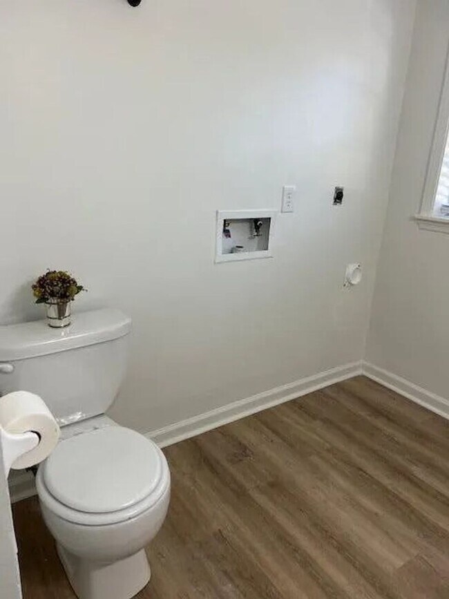 Building Photo - GORGEOUS RENOVATED HOME