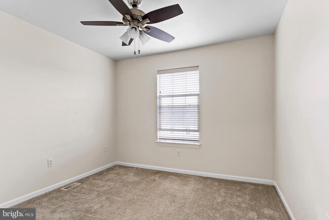 Building Photo - 118 Buckley Dr