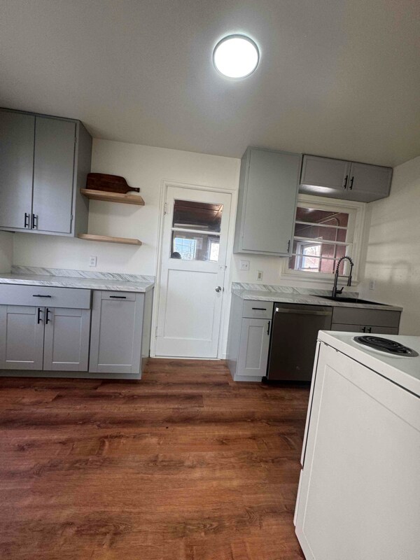 Building Photo - 55 S I St