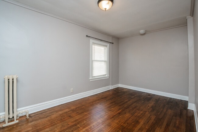 Building Photo - 4222 Prescott Ave