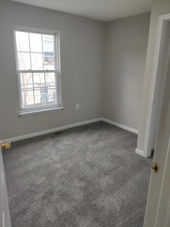 Building Photo - 2718 Titan St