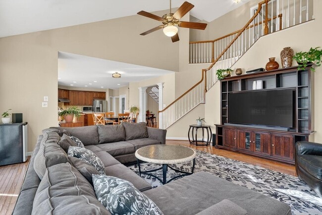 Building Photo - 401 Hilton Head Ct