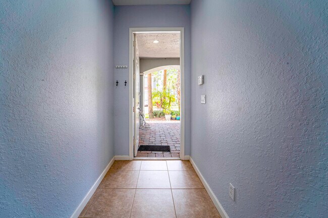 Building Photo - 2177 SW Cape Cod Dr