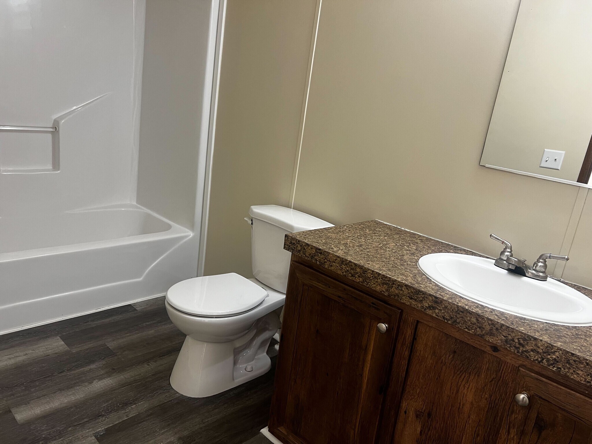 Building Photo - 709 N Collins Fwy