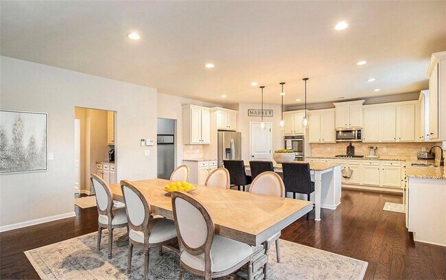 Building Photo - 3217 Bowlin Dr