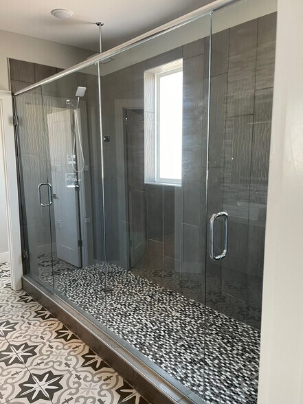 Building Photo - 1 N Desoto Pl