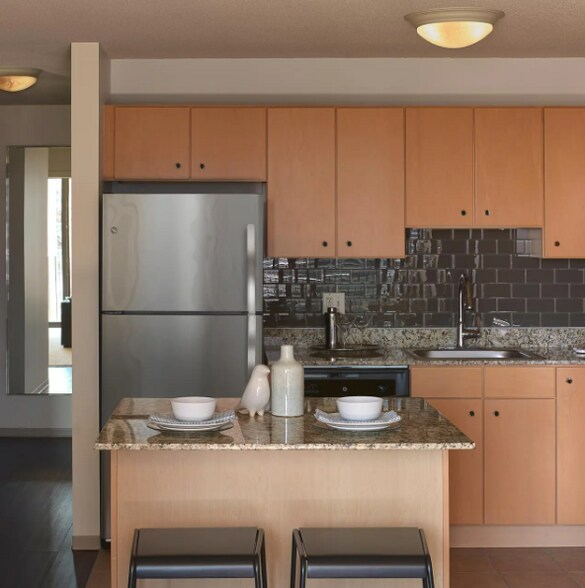 Primary Photo - 235 N Columbus Dr