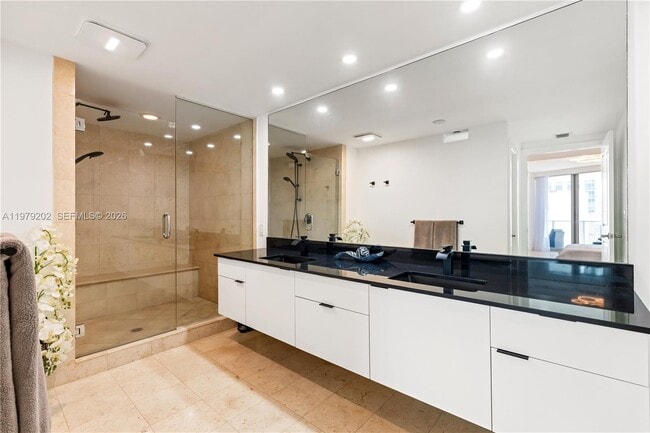 Building Photo - 3101 S Ocean Dr