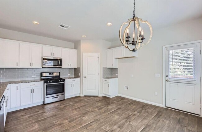 Building Photo - 324 Sandhill Piper St