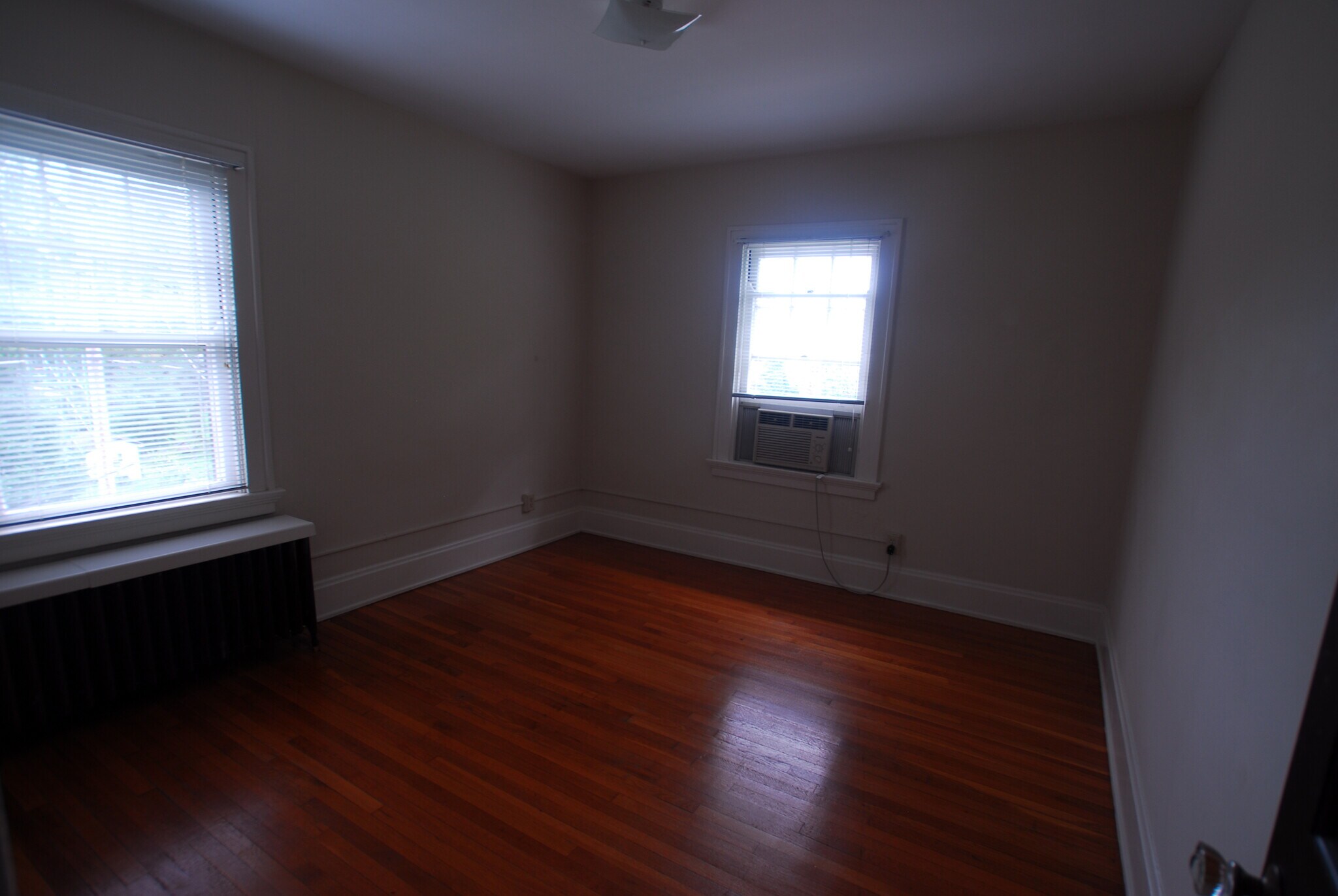 Building Photo - 3102 Troy Ave