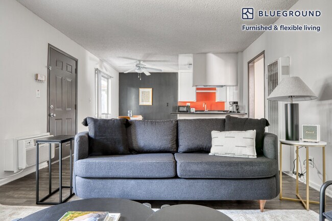 Building Photo - 4221 W Kling St