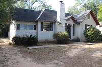 Building Photo - 1114 W Lincoln Ave