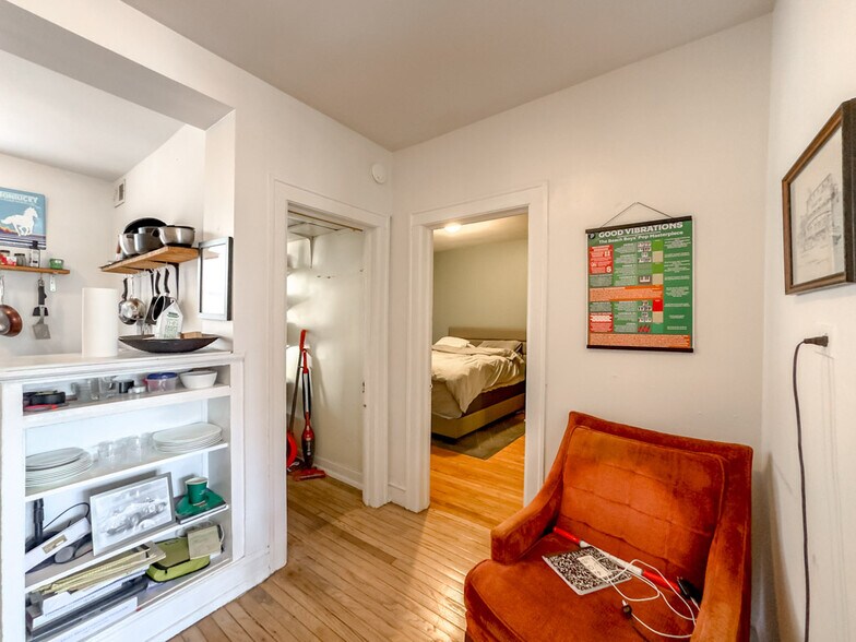 Building Photo - 2027 N Humboldt Blvd