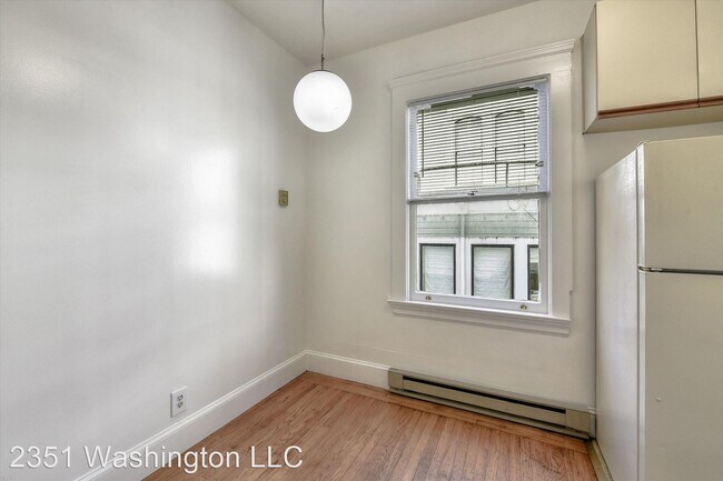 Building Photo - 2351 Washington St