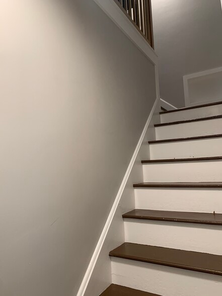 Building Photo - 219 S Elmwood Ave
