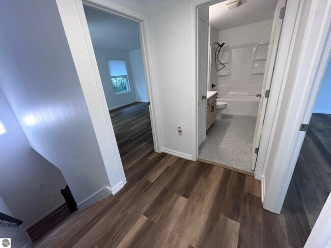 Building Photo - 1495 Newport St