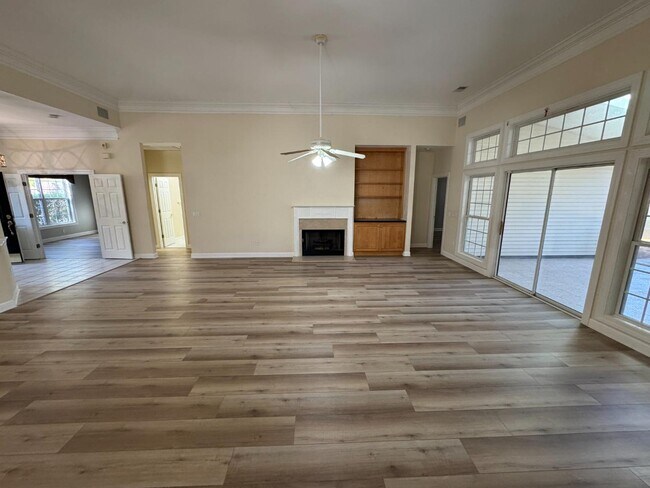 Building Photo - 99 Muirfield Dr