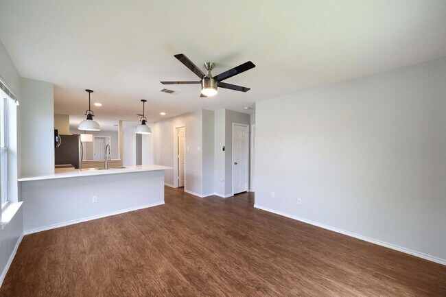 Building Photo - 3002 Crownover St