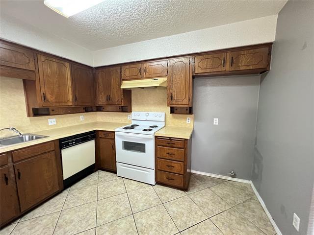 Building Photo - 6403 San Juan Ave