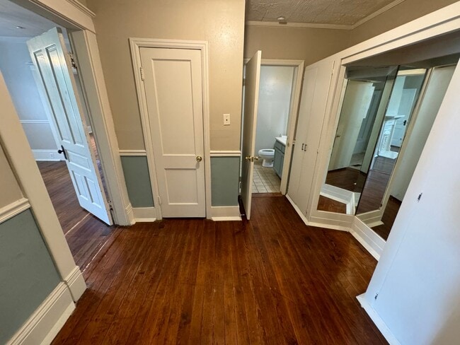 Building Photo - Large Historical 3/2 House in Summerville-$1,595