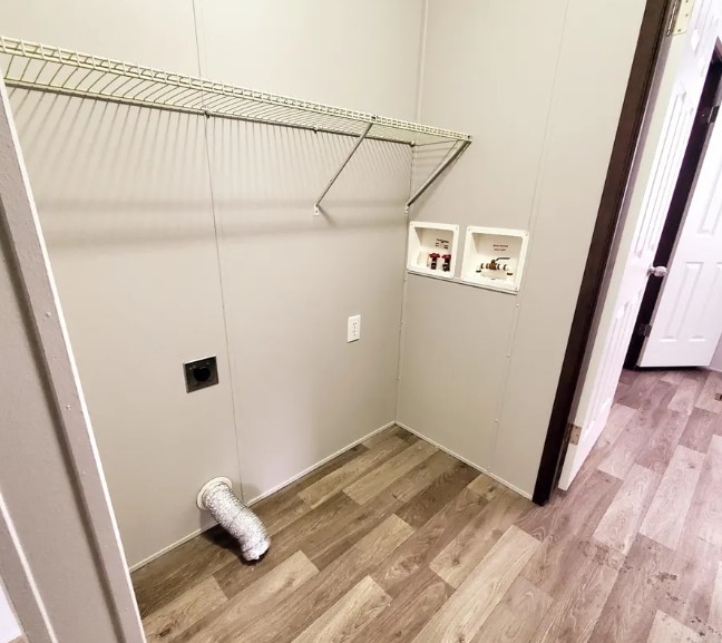 Building Photo - 7028 Bayview Dr