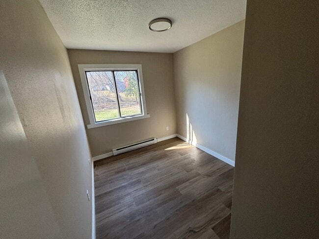 Building Photo - Fairview Apartments