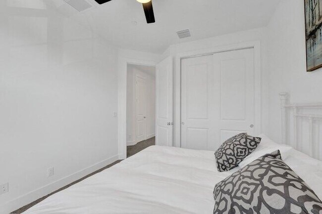 Building Photo - 5308 Sagan Ln