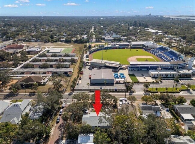 Building Photo - 460 Beltrees St