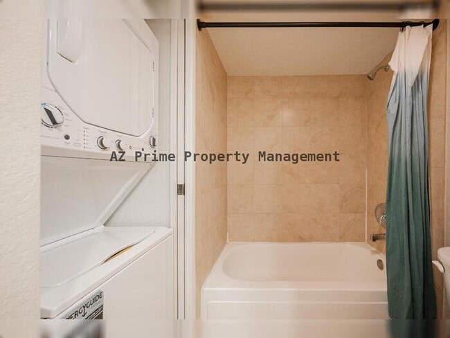 Building Photo - 1125 E Broadway Rd