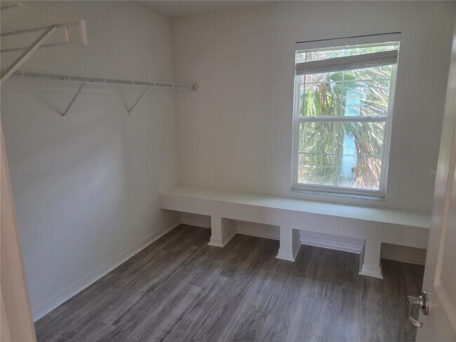 Building Photo - 3872 Carrick Bend Dr