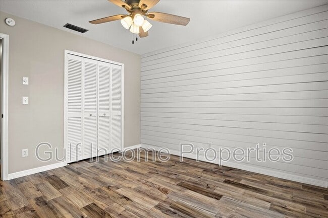 Building Photo - 8307 12th Ave Dr NW