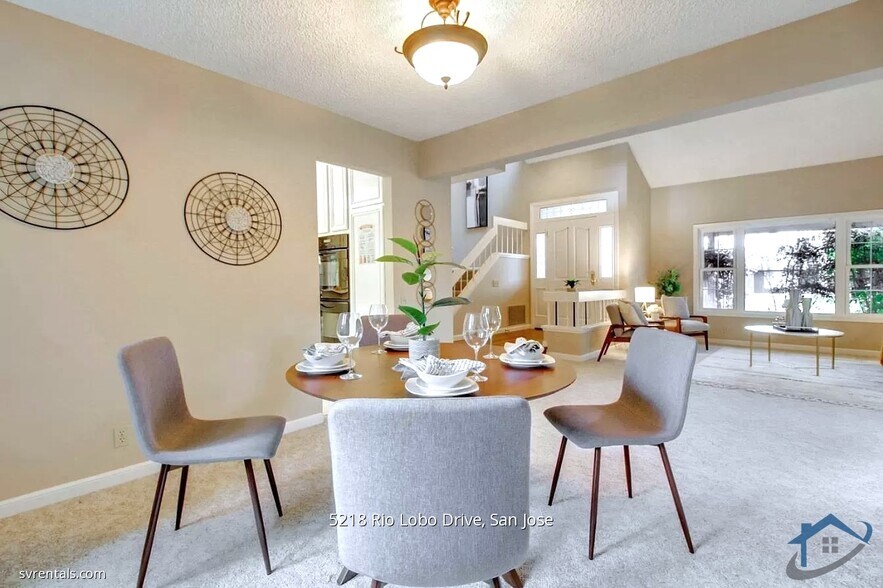 Building Photo - 5218 Rio Lobo Dr