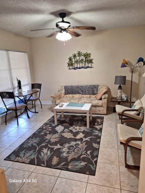 Building Photo - 165 Medallion Blvd