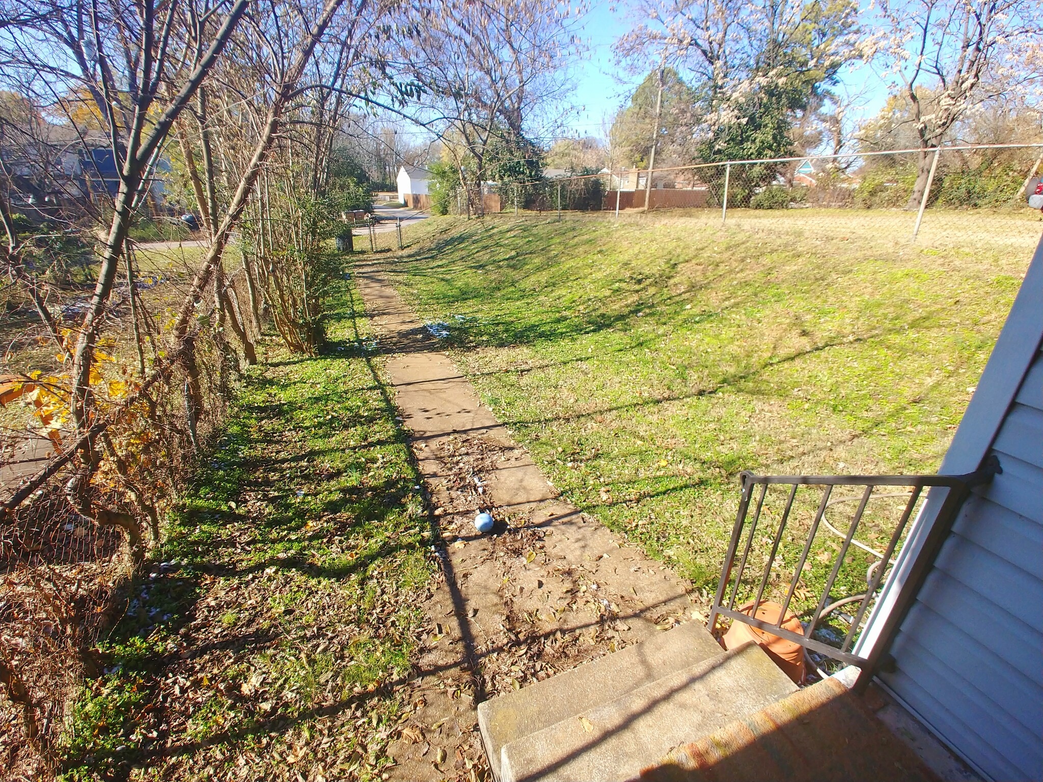 Building Photo - 644 N 5th St