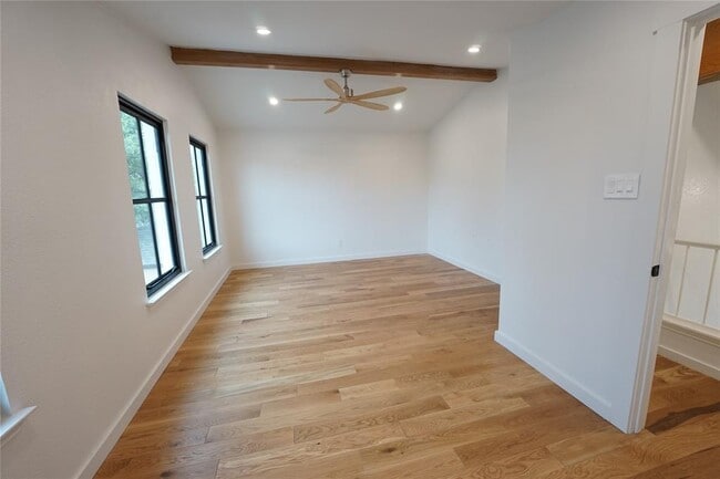 Building Photo - 8006 Tiffany Dr