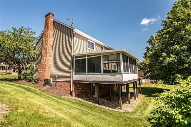 Building Photo - 238 Cumberland Dr