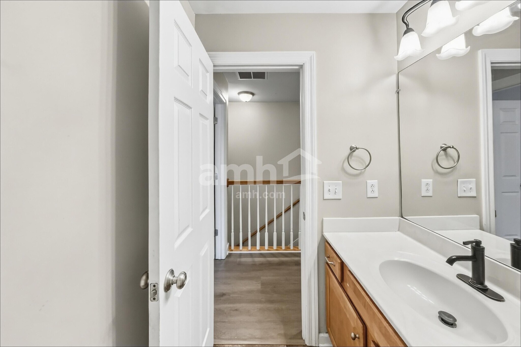 Building Photo - 3006 Stow Xing