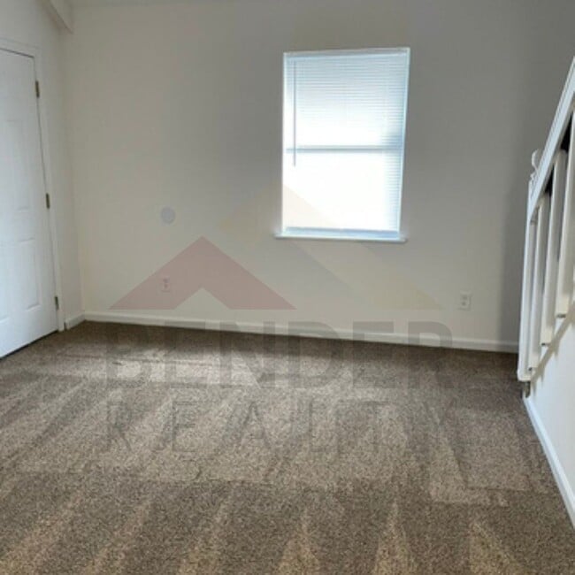 Building Photo - 1505/1507 Rustic Dr.