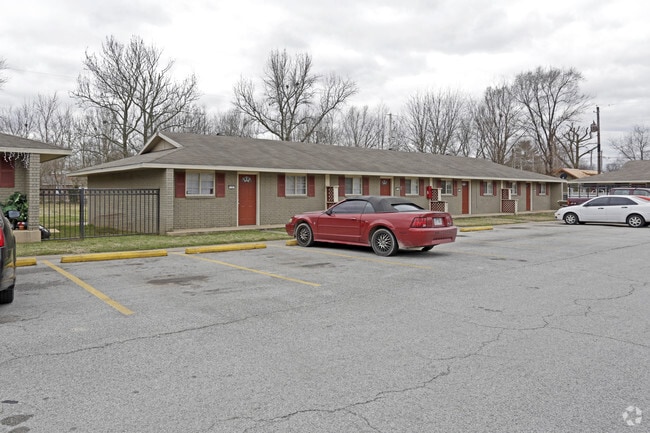 Primary Photo - 1000 W Olive St