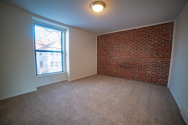 Building Photo - The Notre Dame