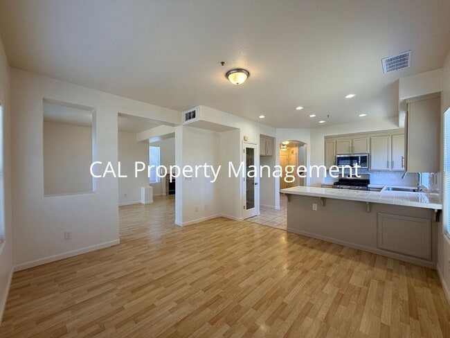 Building Photo - 1159 Cobblestone St