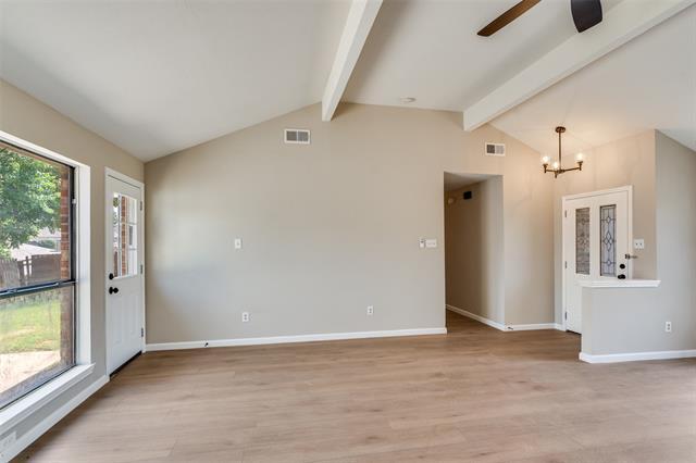 Building Photo - 825 Filmore Dr