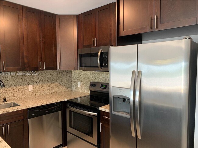 Building Photo - 1455 N Treasure Dr