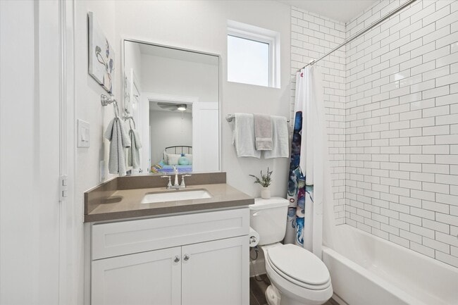 Building Photo - 1055 Timbergrove Yards Ln