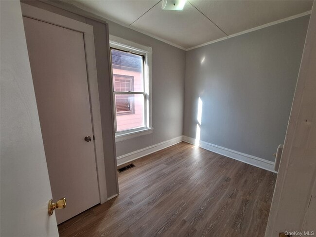 Building Photo - 69 Greenkill Ave